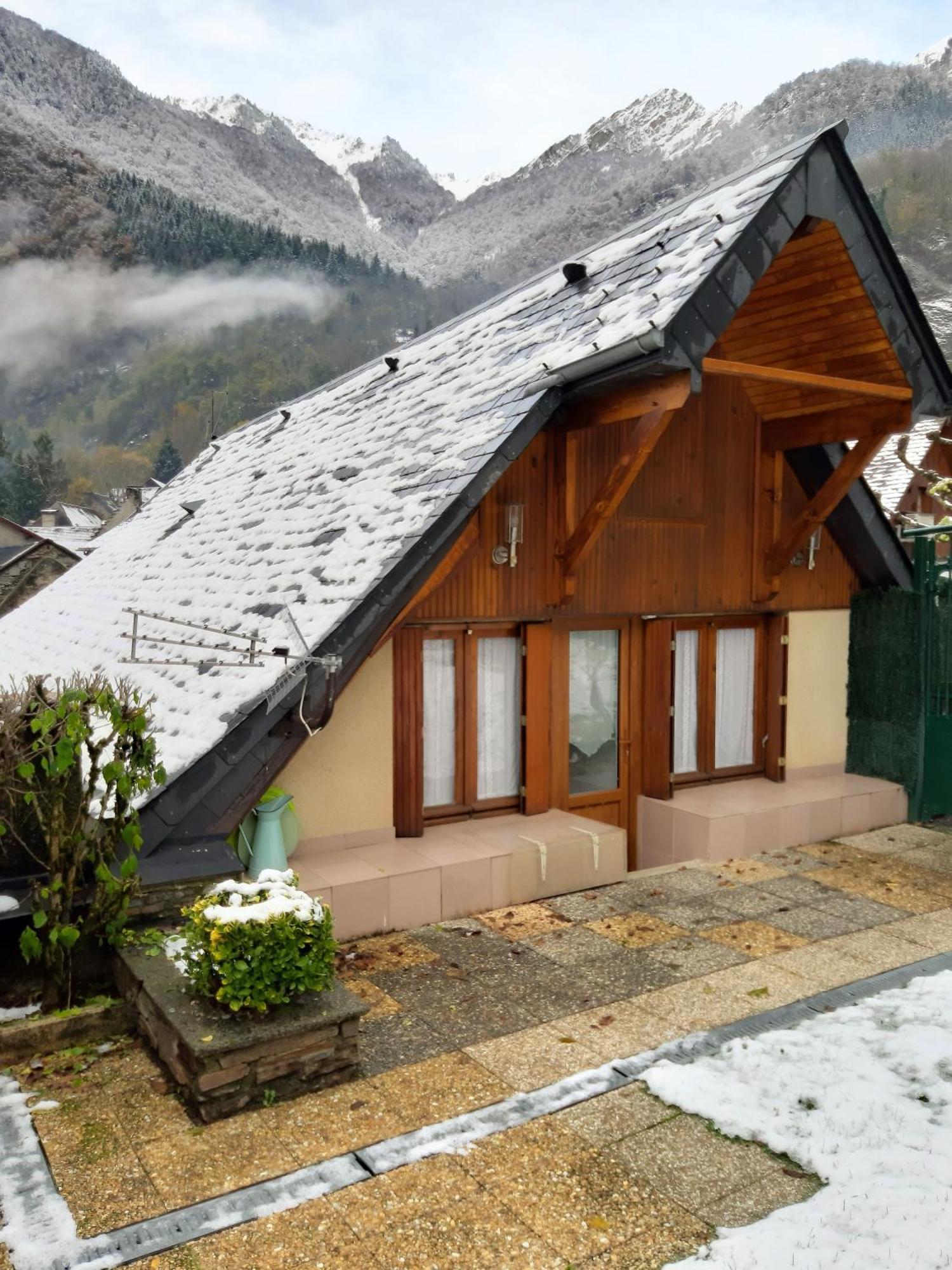 Petite Maison De Montagne Avec Jardin Cier-de-Luchon エクステリア 写真